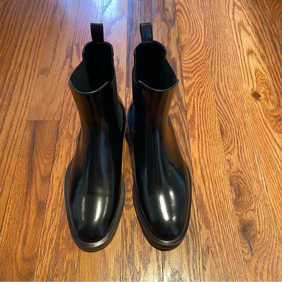 Alexander McQueen Leather Chelsea Boots NWB - Picture 2 of 8